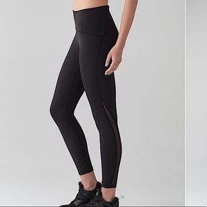 lululemon - Train Times 25” Luxtreme - Black, Size 6